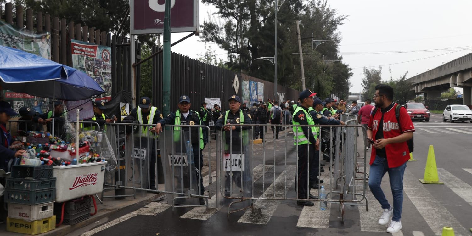 Diablos Rojos del México vs. Sultanes de Monterrey, juego 1 serie del rey, del 030924 en la Ciudad de México, suspendido por movilizaciones por la reforma judicial