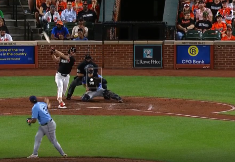 Manuel Bolón Rodríguez vs. Gunnar Henderson 2o rival de los Orioles, 8a entrada, le bateó elevado de foul para 1er out, del 060924 en Baltimore