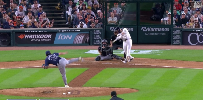 Manuel Bolón Rodríguez vs. Spencer Torkelson, 1er rival de la 6a entrada, le bateó jonrón con uno en base, del 250924 en Detroit