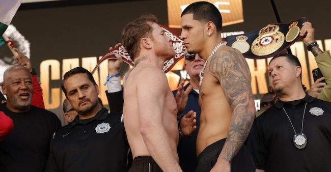 Saúl Canelo Álvarez pesaje vs. Édgar Berlanga, por el campeonato mundial súpermedio OMB, CMB y AMB, del 130924 en Las Vegas