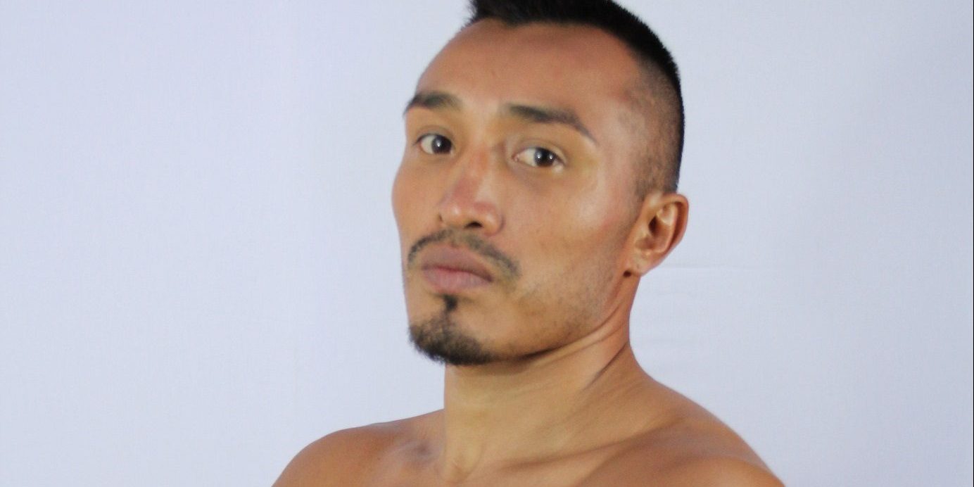 Silverio Ortiz brazos cruzados foto de estudio