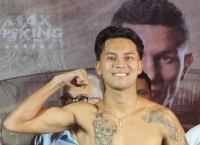 Jarol Cervera pesaje vs. Hafit Talavera, 4 del 131023 en Ybys Galerias, solo