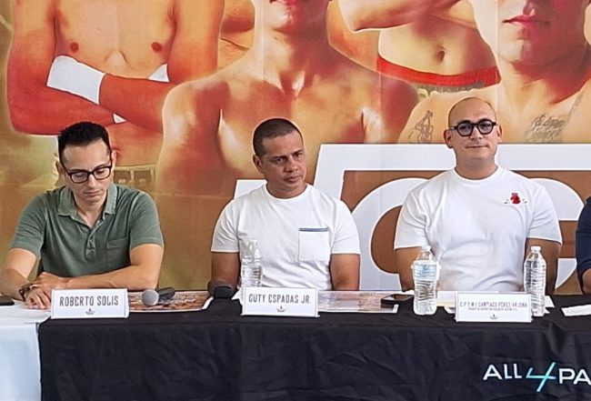 Roberto Solís, Gustavo Guty Espadas, Santiago Pérez Arjona Iván Herrera Rosiles, rueda de prensa para función del 161124, del 221024 en Pádel Altabrisa