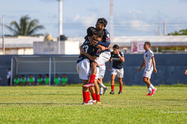 Tiburones de Progreso F.C. vs. Buhos C.T.M. de Puerto Morelos 3-0 fecha 5 torneo liga de la Tercera División del 121024 en Progreso