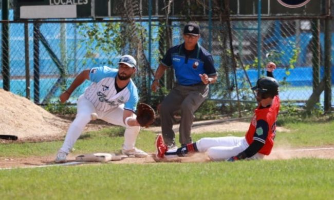 Azulejos de la Dolores Otero vs. Venados de la Universidad Marista, 3a semana. 2o de la serie, serie empatada, 6×5, del 101124 en la Dolores Otero