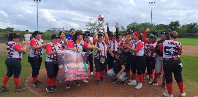 Bonfil, campeón peninsular de sóftbol del 171124 en academia Baaxal de Mérida