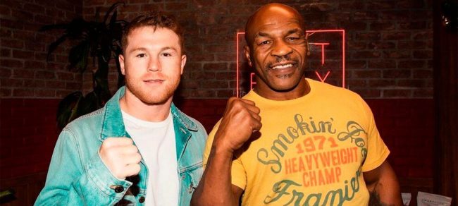 Mike Tyson con Saúl Canelo Álvarez