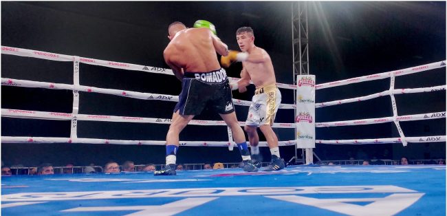 Pablo Rojo Peraza vs. Ulises DOmador Suárez gdu-10 del 161124 en Centro de Convenciones Yucatán Siglo XXI