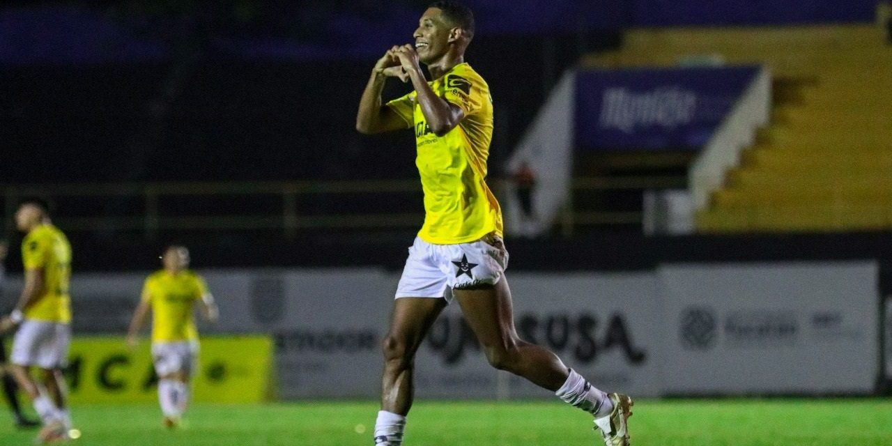 Venados de Yucatán vs. Leones Negros de la U. de G., fecha 15, torneo de apertura, Liga de Ascenso, 3-0, del 011124 en Mérida, Sleyther Lora, anotó dos goles