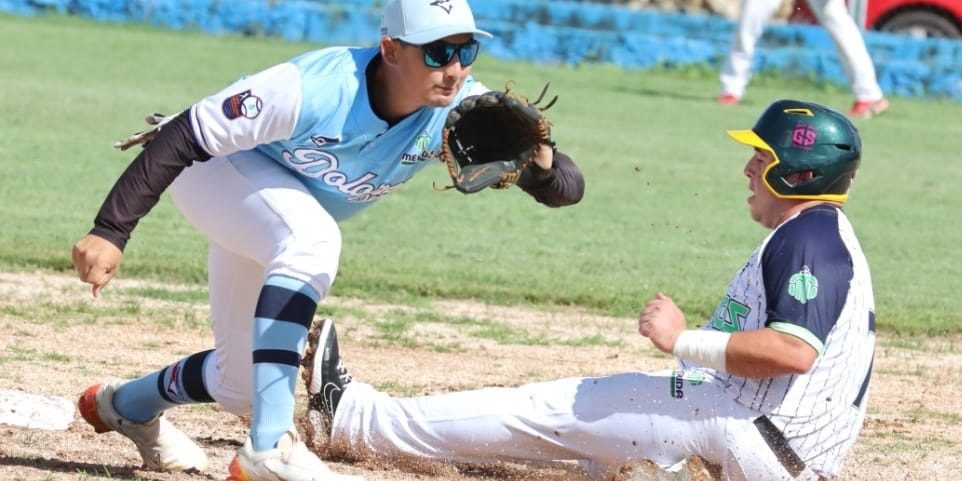 Zorros de Pacabtún vs. Azulejos de la Dolores Otero, 2o fin de semana, 1o de la serie, 18×1, 2 del 021124 en Pacabtún, alargan su invicto a tres triunfos