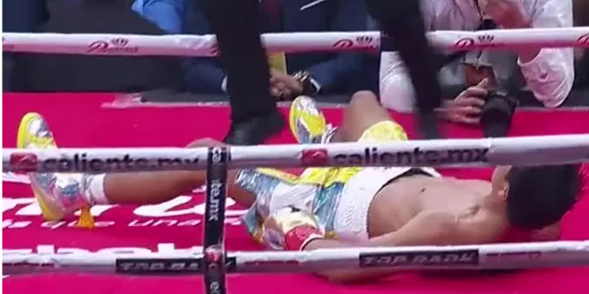 Bruno Surace vs. Jaime Munguía, gko 6 1 del 141224 en Tijuana, estadio de los Xolos