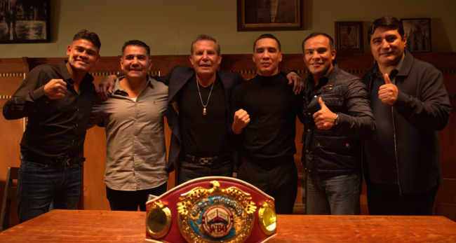 Emmanuel Vaquero Navarrete, Marco Antonio Barrera Julio César Chávez, Óscar Valdez, Juan Manuel Márquez y Erik Morales