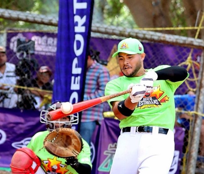Jafet Ojeda, ganador del Derby de jonrones del Juego de Estrellas de la Liga Meridana, del 141224 en Chichí Suárez