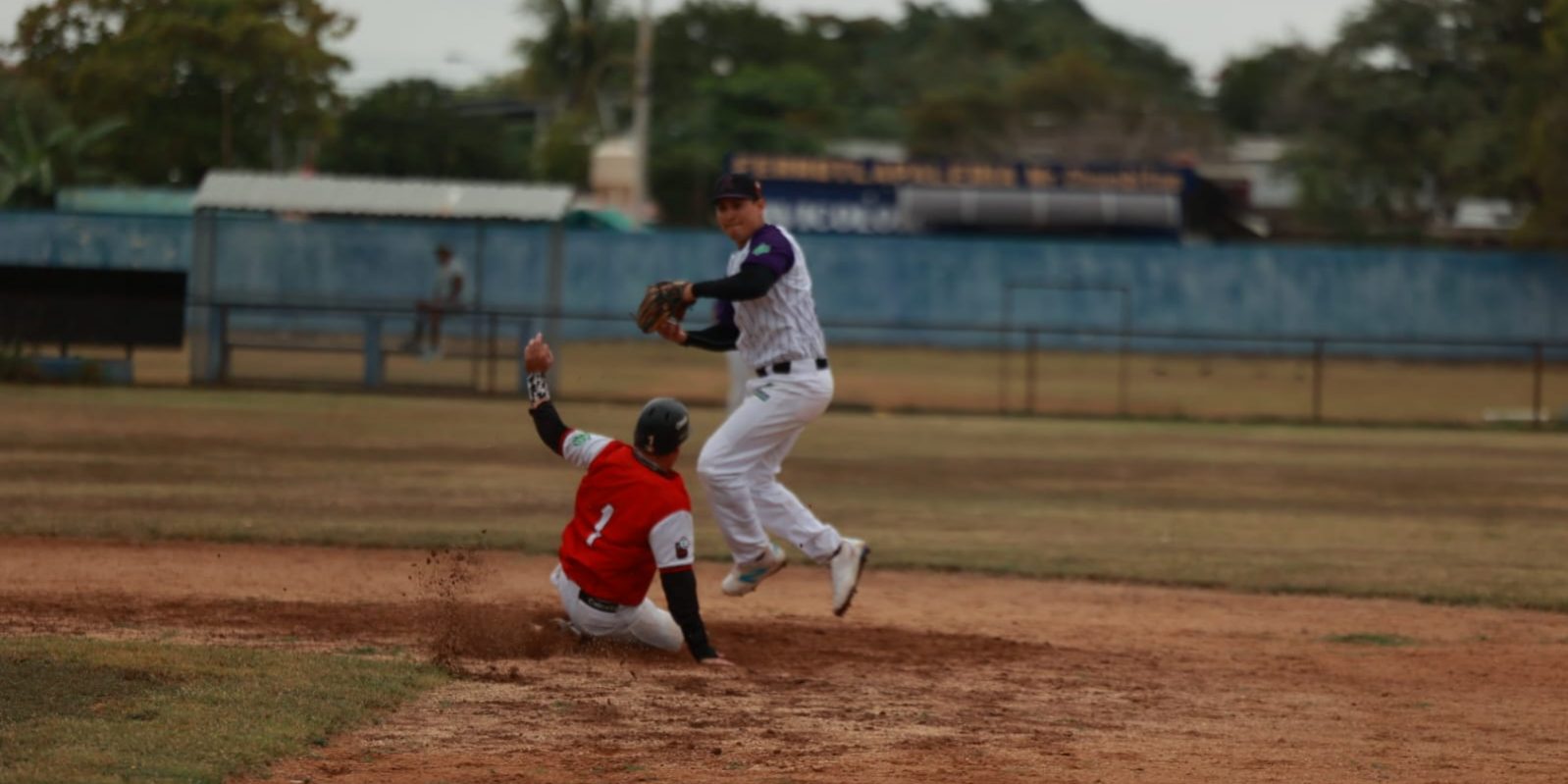 Diablos de la Bojórquez vs. Rockies de San José Tecoh, semana 12, 1o y único de la serie, 4×3, 2 del 110125 en San José Tecoh