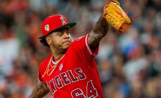 Félix Peña contratado por los Leones de Yucatán el 180125