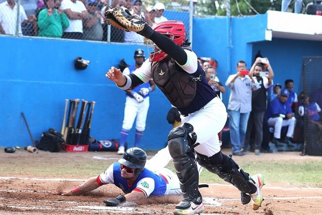 Senadores de la Morelos vs. Zorros de Pacabtún, juego 1 Gran final por el título de la Liga Meridana, 7×5, 6 del 250125 en la Morelos