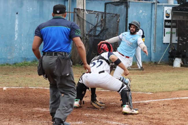 Zorros de Pacabtún vs. Azulejos de la Dolores Otero, semana 12 1o y único de la serie, 6×5, 1 del 110125 en Pacabtún