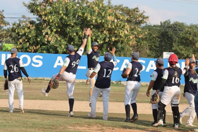 Zorros de Pacabtún vs. Rockies de San José Tecoh, 2o juego semifinal, Zorros alcanzan la final, 9×3, 3 del 190125 en San José Tecoh