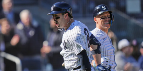 Austin Wells, jonrón primer turno al bat en 2025, con Aaron Judge, primer cácher de los yanquis en la historia en alinear como 1o al bat y pegar jonrón en su primer turno