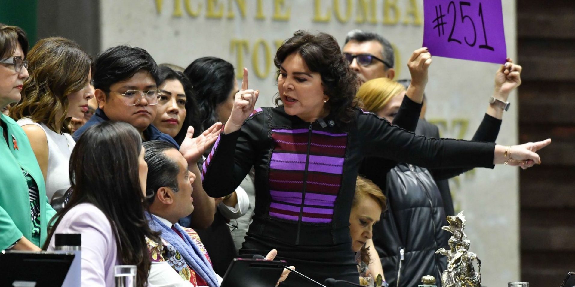 Sesión Diputados Desafuero Cuauhtémoc
