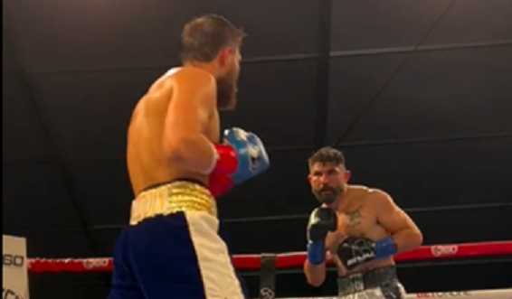 Elías Espadas vs. Sadriddin Akhmedov e-10 1 del 190425 en Commerce City, California.jpeg