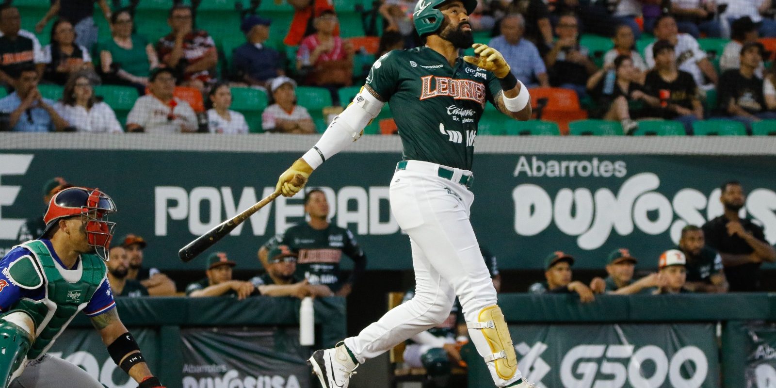 Leones de Yucatán vs. Bravos de León, 8o juego, 2o de la serie, serie para los Leones, 5×2, 1 del 260425 en Mérida, Henry Ramos, 3er jonrón, 1o con los Leones