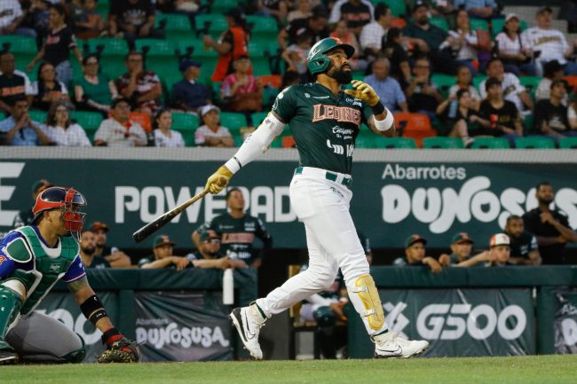Leones de Yucatán vs. Bravos de León, 8o juego, 2o de la serie, serie para los Leones, 5×2, 1 del 260425 en Mérida, Henry Ramos, 3er jonrón, 1o con los Leones