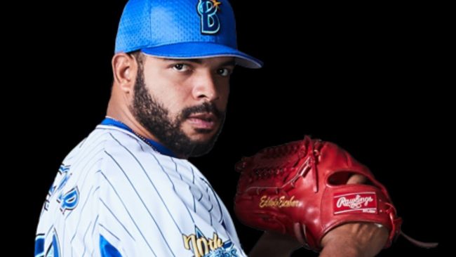 Edwin Escobar, contratado por los Leones de Yucatán, del 160625
