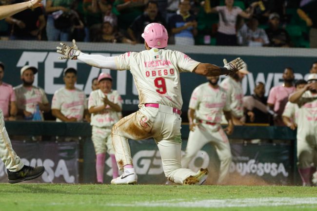 Leones de Yucatán vs. Águila de Veracruz, juego 19, 1o de la serie, 6×5, del 090525 en Mérida, Norberto Obeso y Jorge Aranda la máscara, carrera del triunfo en la 9a