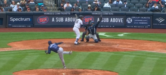 Manuel Bolón Rodríguez vs. J.C. Escarra le dio base por bola, del 040525 en Nueva York, en la 7a entrada, 1er rival, colgó el cero, Rays vencieron 7×5 a los Yanquis