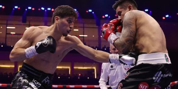 Marco Verde vs. Michel Galván Polina gkot 1 del 030525 en Riad con réferi Bob Williams