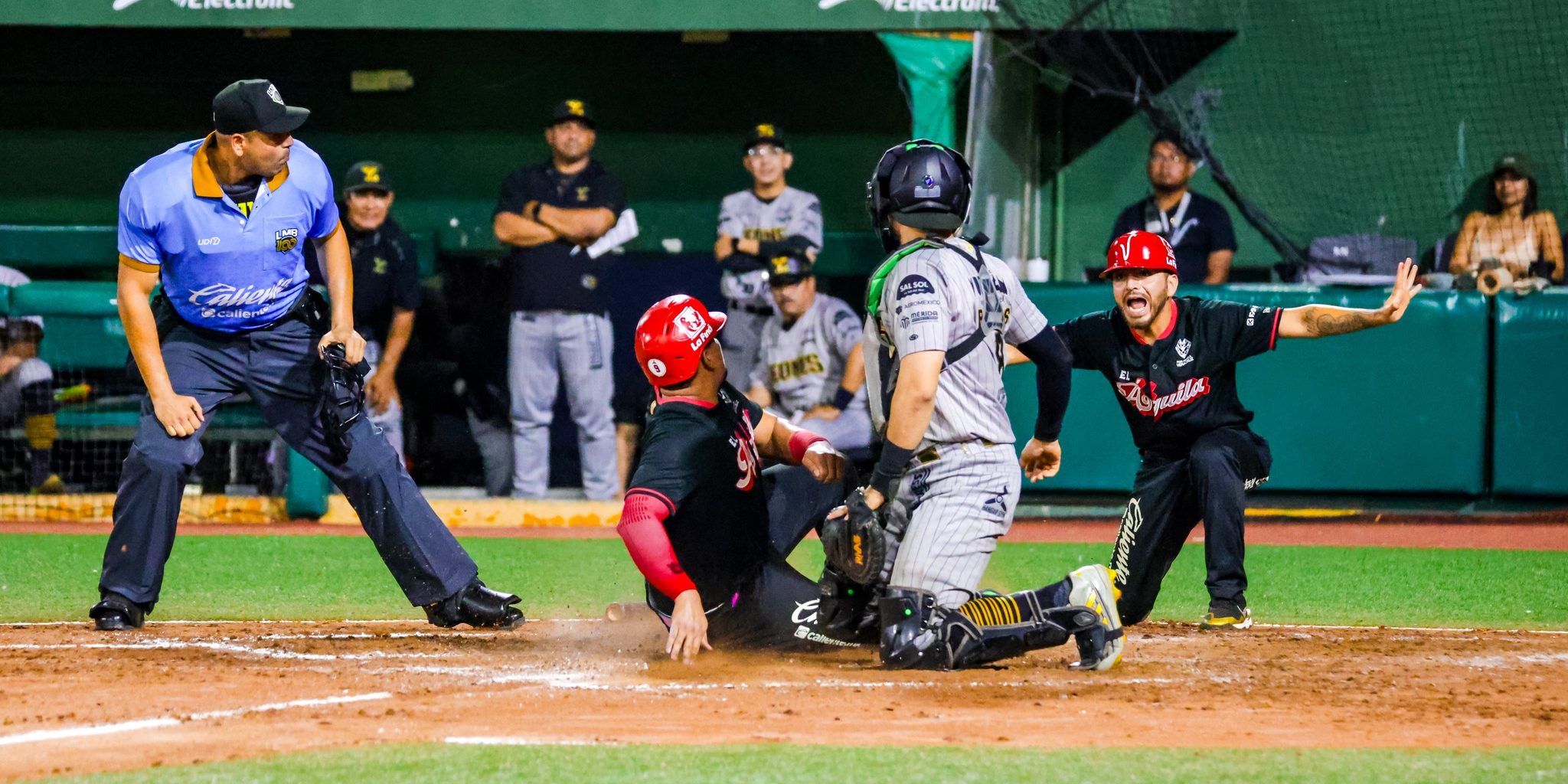 Águila de Veracruz vs. Leones de Yucatán, juego 59, 3o de la serie, serie para el Águila, 9×5, 1 del 260625 en Veracruz