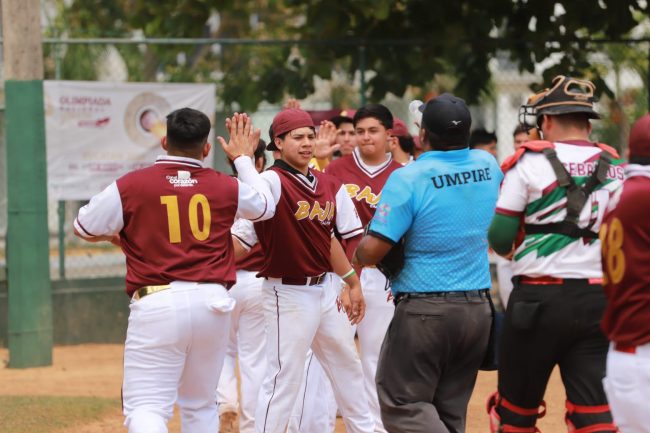 Baja California vs. Yucatán sóftbol olimpiada nacional 21×0 del 120625 en el Club Campestre