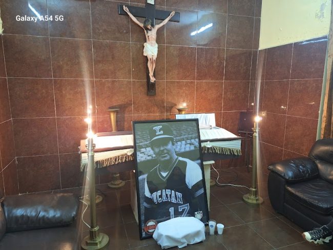 Carlos Paz González, velorio del 020725 en funeraria la luz del cielo