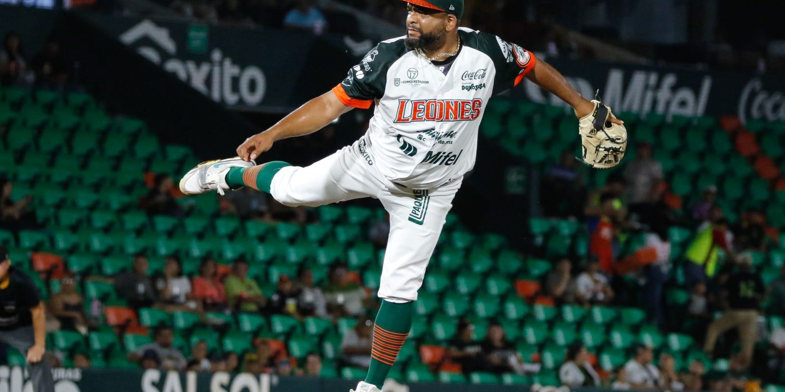 Conspiradores de Querétaro vs. Leones de Yucatán, juego 75, 1o de la serie, 5×3 del 180725 en Mérida, Odrisamer Despaigne, abridor y derrotado, se puso 3-5