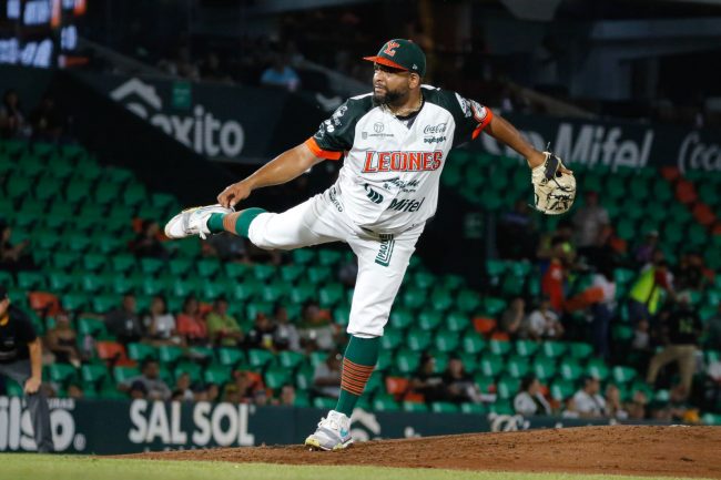 Conspiradores de Querétaro vs. Leones de Yucatán, juego 75, 1o de la serie, 5×3 del 180725 en Mérida, Odrisamer Despaigne, abridor y derrotado, se puso 3-5