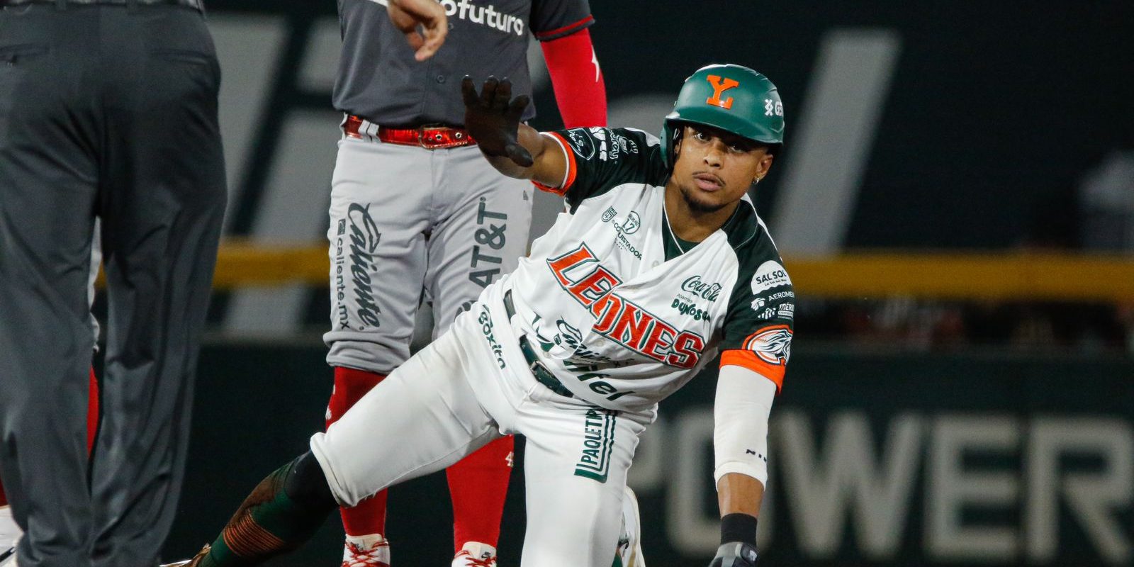 Diablos Rojos del México vs. Leones de Yucatán, juego 78, 1o de la serie, 1×0, del 220725 en Mérida, Wilmer Difó