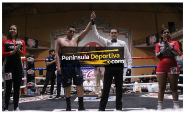 José Magaña Barradas de Mérida vencedor de Raúl Veneno Rodríguez de Tabasco gdu 6 del 050725 en Casa del Pueblo, pelea estrella, con Josué López Carcaño.jpg con marca de agua