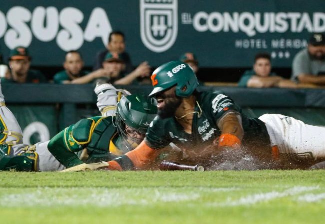 Leones de Yucatán vs. Pericos de Puebla, juego 61, 2o de la serie, serie para los Leones, 6×5, del 020725 en Mérida, Henry Ramos y Daniel Mercado, Leones ganan serie tras perder cinco al hilo