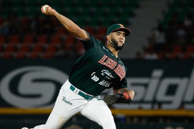 Leones de Yucatán vs. Tigres de Quintana Roo, juego 63, 1o de la serie, 6×1 del 040725 en Mérida, Darío Agrazal, abridor y ganador se puso 1-2