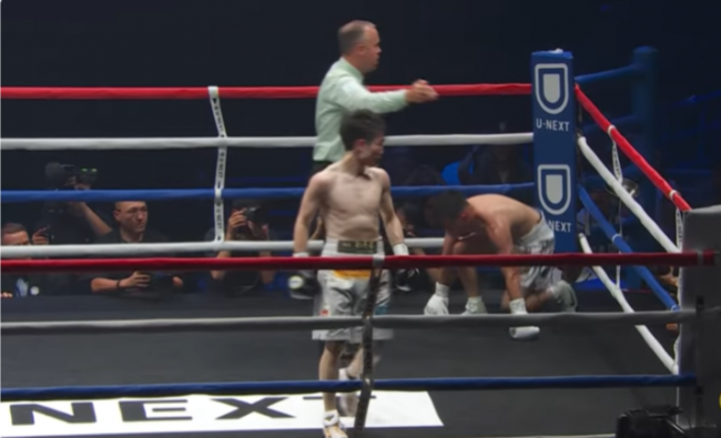 Ricardo El Niño Sandoval vs. Kenshiro Teraji gdd12 ganó el campeonato mundial mosca unificado del CMB y AMB 1 del 300725 en Yokohama
