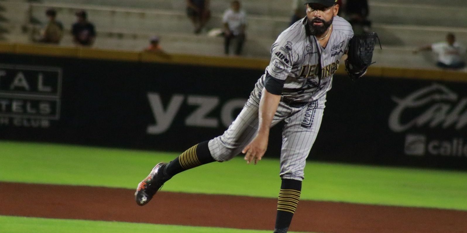 Leones de Yucatán vs. Tigres de Quintana Roo, juego 90, 1o de la serie, 10×2, 1 del 050825 en Cancún, César Valdez, abridor y ganador, se puso 7-5