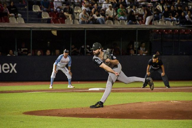Piratas de Campeche vs. Guerreros de Oaxaca, 6o juego 2o play off, serie empatada 3-3, 5×3, 1 del 270825 en Oaxaca, Miller Hogan, abridor y ganador