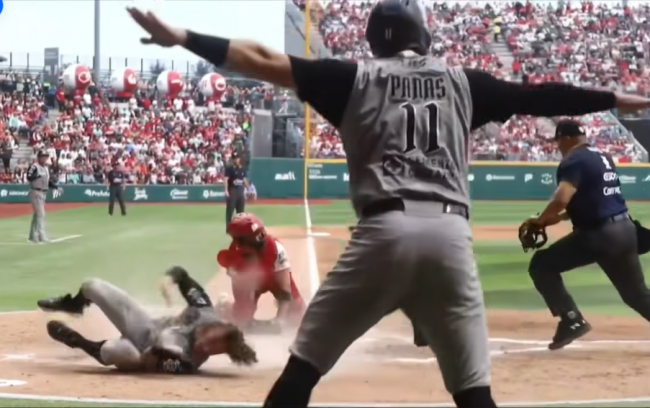 Diablos Rojos del México vs. Piratas de Campeche, 6o juego serie del sur, Diablos bicampeones del sur, 12×6, 9 del 060925 Brett Auerbach, safe en home con Connor panas