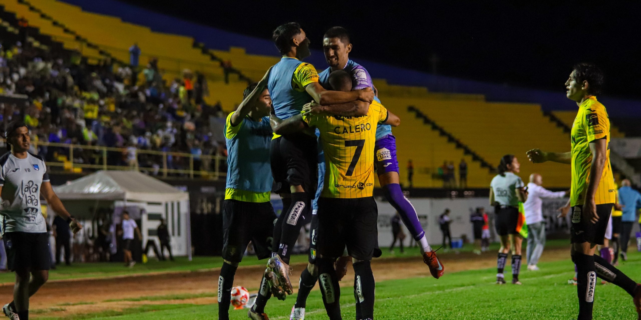 Venados de Yucatán vs. Mineros de Zacatecas, fecha 8 torneo de apertura de la Liga de Expansión, 4×3, 1 del 200925 en Mérida
