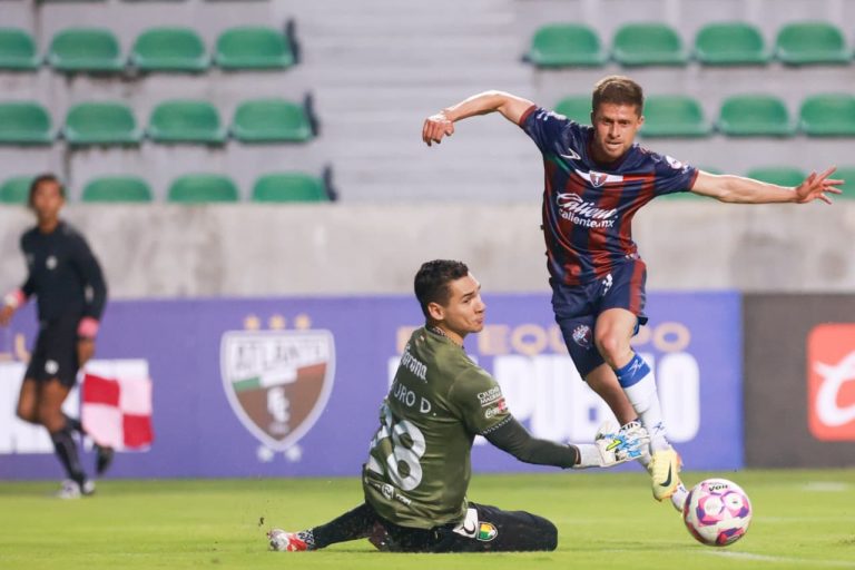 potros del atlante vs. Venados de Yucatán, fecha 12 torneo de apertura de la Liga de expansión, 3-0, 2 del 181025 en Zacatepec
