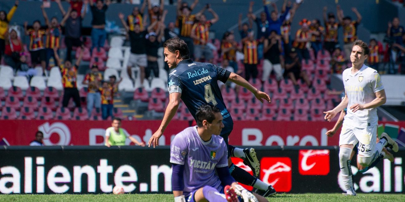 Leones Negros de la U. de G. vs. Venados de Yucatán, fecha 14, torneo de apertura, liga de expansión, 1-0, 7 del 021125 en Guadalajara, estadio Jalisco